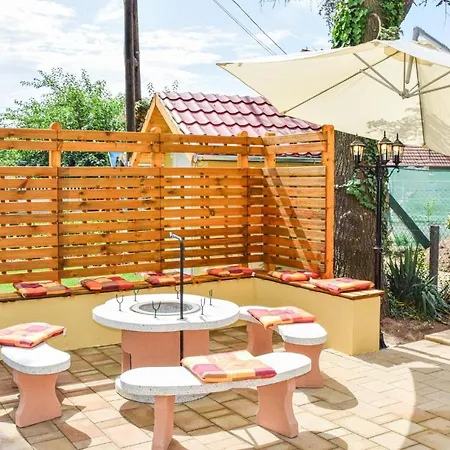 Stunning In W/ 3 Bedrooms Lejlighed