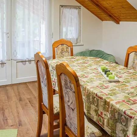 Stunning In W/ 3 Bedrooms Lejlighed Ábrahámhegy